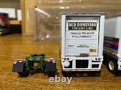 1/64 Dcp Freightliner & Doubles Set Very Rare Old Dominion Freight Lines