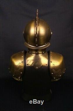 KING ARTHUR'S Armor Decanter Set Knights Of The Round Table VERY RARE
