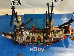 LEGO 6286 PIRATE SHIP Very Good Condition. Almost complete. RARE OPPORTUNITY