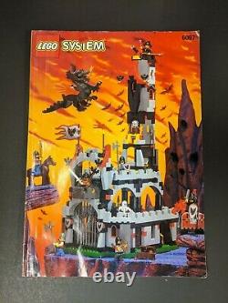 Lego 6097- Night Lords Castle RetiredVERY RARE95% complete, withmanual, no box