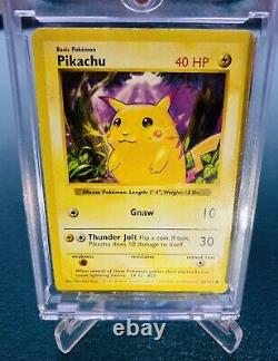 PIKACHU RED CHEEKS SHADOWLESS 58/102 1999 Pokemon Card VERY RARE
