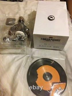 Pay Jay J Dilla Figure + 7 Donuts Picture Disc Vinyl Set With Badge Very Rare