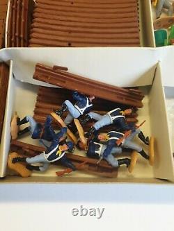 Rare Timpo Toys 257 Wild West Outpost Cowboys & Indians Fort Set Boxed very rare