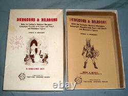 THE ORIGINAL 1974 TSR DUNGEONS & DRAGONS WHITE BOX SET (VERY RARE and UNUSED!)
