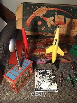VERY RARE Antique 1952 ARCHER Outer Space Set Archer Plastics NY NY NO RESERVE