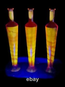 Very Rare Unique Amberina Magnesium UV Activated Swirl Vase Set Of 3 Uranium