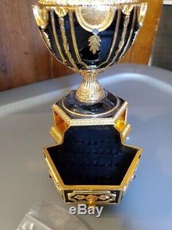 Very rare gold and silver Franklin mint fabrege egg with chess set inside