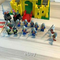 Vintage (1978) LEGO Classic Knights set 375 / 6075 Yellow Castle VERY RARE