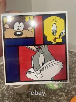 Vintage 1997 Looney Tunes Restroom Set Very Rare