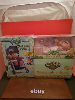 Vintage! VERY RARE! 80s Cabbage Patch Kids Newborn Baby And Stroller Gift Set