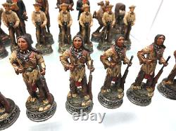 Ensemble d'échecs peint à la main, très rare, Cowboys et Indiens d'époque