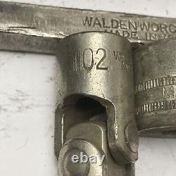 Ensemble de douilles et de clés très rares Antique Walden Worchester NO. 16 avec étui en métal