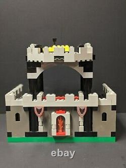Lego 6097- Night Lords Castle Retire De Retraite Rare95% Complet, Avec Manufacture, Sans Boîte
