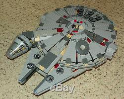 Lego Star Wars 4504 2003 Millenium Falcon Très Rare