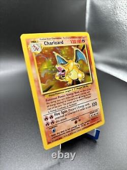 Pokémon TCG Charizard Base Set 4/102 Holo Illimité Holo Rare