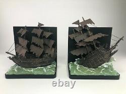 Very Rare 2006 Disney Pirates Of The Caribbean Bookends Set Mint Condition